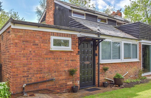 Knebworth Cottage | Hollybush Studio - UK39054