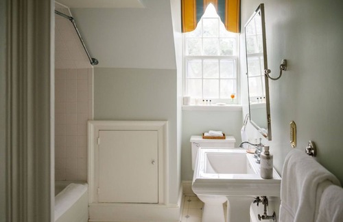 Hollymead Bed & Breakfast | Hollymead House