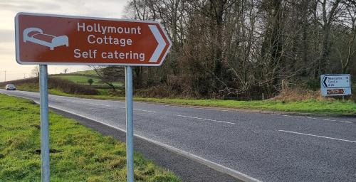 Downpatrick House | Hollymount Cottage