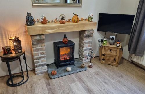 Downpatrick House | Hollymount Cottage