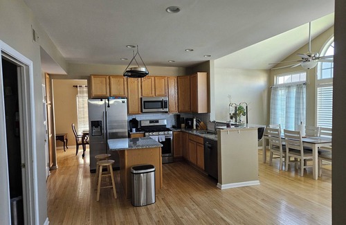 Shenandoah Bed & Breakfast | HollyStay Room 2