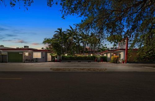 Downtown Hollywood Apartment | Hollywood 1BR – Near Beach Dining