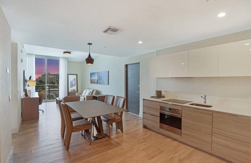 Hollywood Condo | Hollywood Beach Retreat -Rooftop Pool and Views-CS19