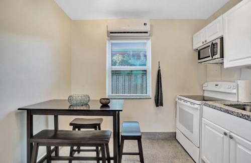 North Beach Apartment | Hollywood Broadwalk Holiday Retreat Beach Walk