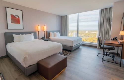 Greektown Historic District Hotel | Hollywood Casino at Greektown