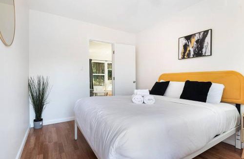 The Flats Apartment | Hollywood Haven Updated 1BR Apt near Sunset Blvd