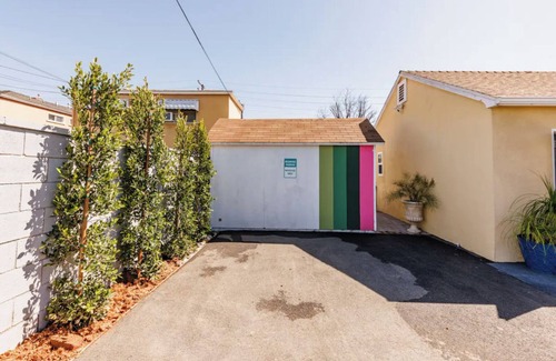 North Hollywood Cottage | Hollywood Hideaway: Cozy Guesthouse Near Universal Studios