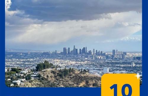 Hollywood Hills West Apartment | HOLLYWOOD HILLS JETLINER VIEWS at STUDIO 1080 HOLLYWOOD