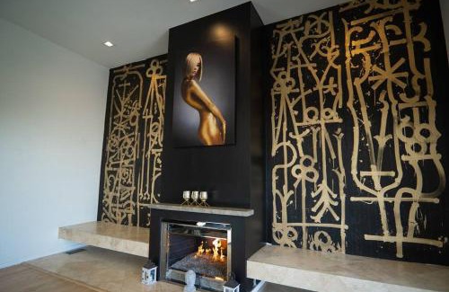 Hollywood Hills West Villa | Hollywood Hills Oasis