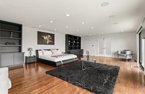 Hollywood Hills West Villa | Hollywood Hills Oasis