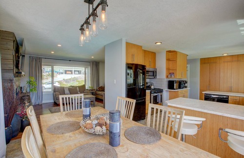 Rutland House | Hollywood Holiday House - Family and Pet Friendly - Pool open May 15