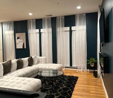 Cedars Apartment | Hollywood House of Luxe