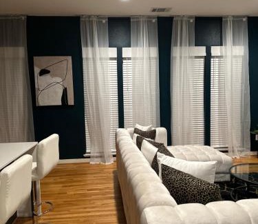 Cedars Apartment | Hollywood House of Luxe