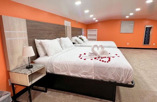 East Farmingdale Hotel | HOLLYWOOD MOTEL