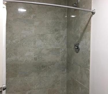 New Castle Hotel | Hollywood Motel