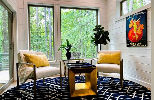 Pickens Cabin | Hollywood Regency- Swimming Pool & Clubhouse on 36-acre resort!