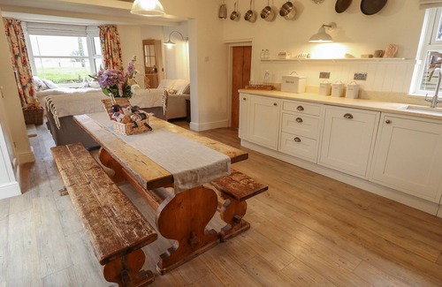 Frampton Cottage | Holt House