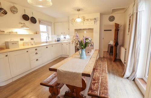 Frampton House | HOLT HOUSE, pet friendly, character holiday cottage in Bicker