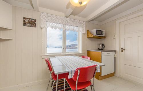Gjemnes Municipality House | Holten Seafishing