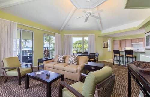 Keauhou Hotel | Holua Resort