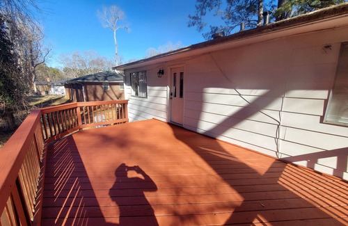 Morrow House | Holy Home 3-bedroom with AC and WiFi. Bless you in Morrow. Peace & a low price.