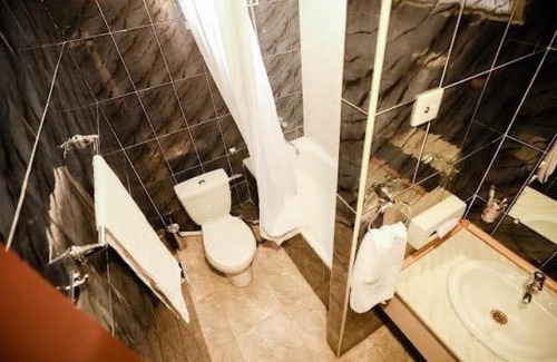 Erebuni Hotel | Holywood