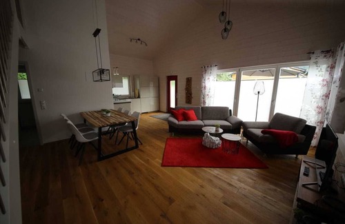 Kinding House | Holz Chalet, Ferienhaus 58