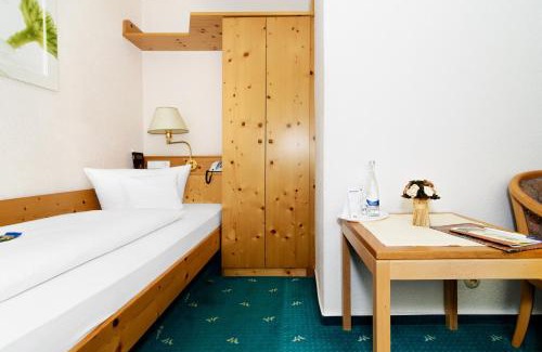 Schoenmuenzach Hotel | Holzschuhs Schwarzwaldhotel