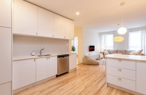 Hochelaga Apartment | HOMA-Comfort&Style-1BR-Spacious-Natural Light-FeelHome-A/C-SelfCheckIn-Metro