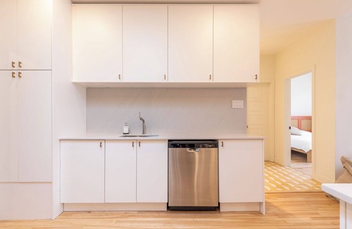 Hochelaga Apartment | HOMA-Comfort&Style-1BR-Spacious-Natural Light-FeelHome-A/C-SelfCheckIn-Metro