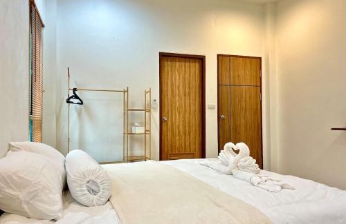 Ban Chang House | Home 2 bedroom Rayong long stay Phala Beach
