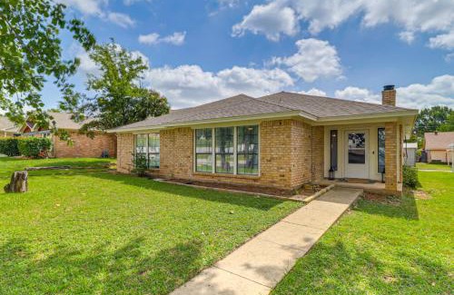 West Arlington House | Home 4 Mi to ATandT Stadium Bring Your Pets!