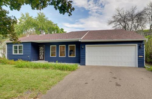 Golden Valley House | Home 8 Mi to Dtwn Minneapolis! Pet-Friendly Yard