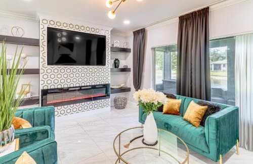 Lakewood Park House | Home 9 Mi to Dtwn and Fort Pierce Inlet State Park!