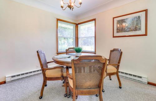 Southfield House | Home about 17 Mi to Detroit with Patio and Grill!