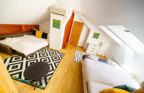 Nove Mesto Apartment | HOME ALONE 5BR+3BATH Penthouse in center of Prague