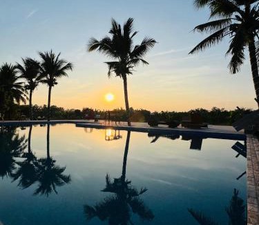 San Pa Thong Hotel | Home at 9