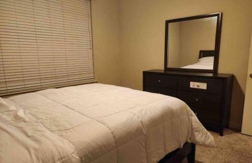 George Bush Park/Eldridge Apartment | Home at Energy corridor