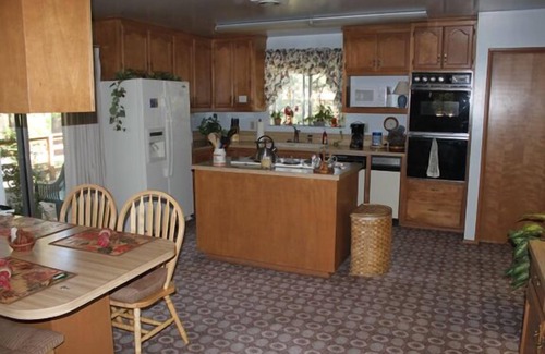 Idyllwild House | Home Away From Home In Idyllwild -short Walk To Village And Trails