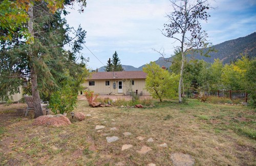 Cascade Villa | *Home Away From Home Cabin in the Mountains*