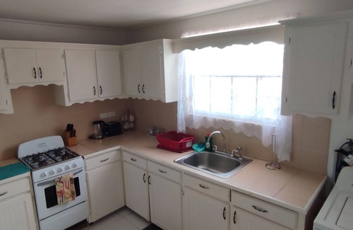Ealing Park Apartment | Home away from Home