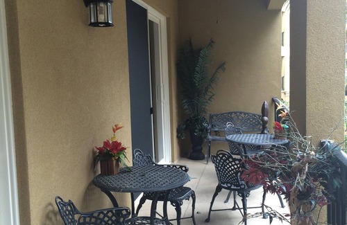 Henderson Point Condo | "Home Away From Home" In This Beautifully Decorated With Modern Furnishings.