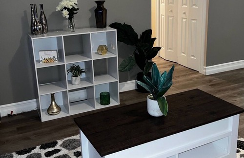 Harper Woods House | Home Away from Home