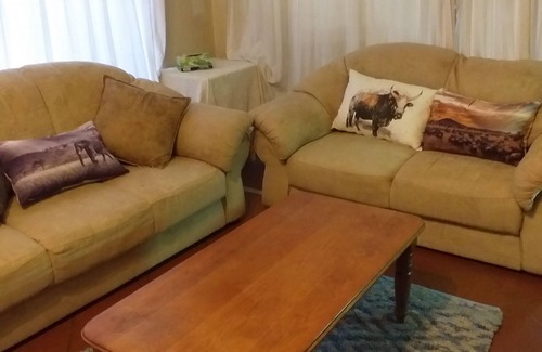 Greater Johannesburg Metropolitan Area House | Home Away from Home is what you will find in this trendy suburb.