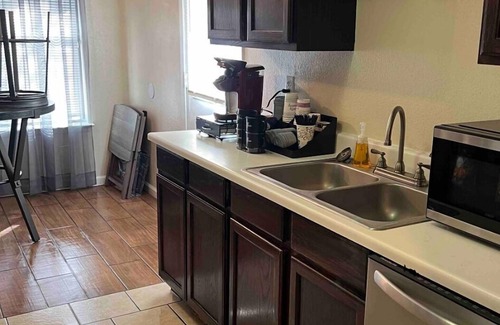 Leon Junction House | Home away from home. 3-bedroom house in nice Killeen with WiFi, AC