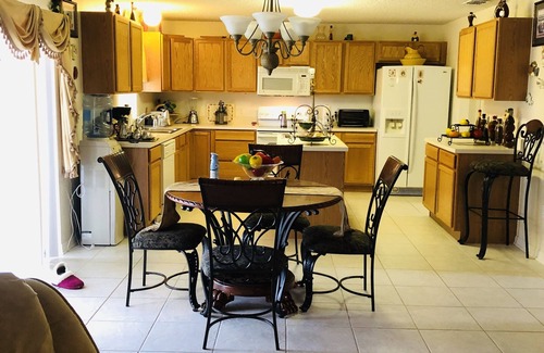 Deltona Lakes House | Home away from Home <3