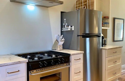 Sewickley House | Home away from home! Amenity-filled 3BR, 1.5BA home in Sewickley Village