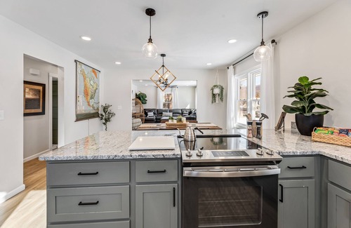 La Crosse House | Home away from home! Beautiful house all to you!