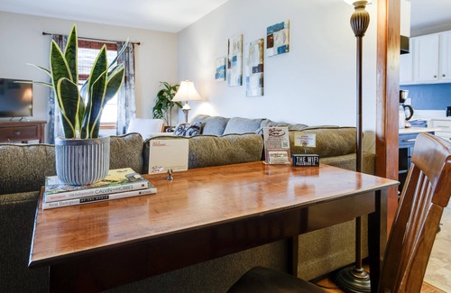 St. Joseph House | Home Away From Home! Clean & Comfy 2-bedroom Home