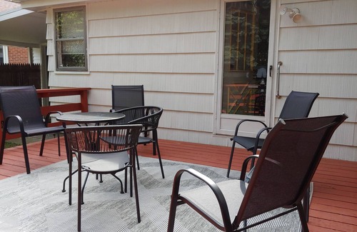 Erie House | Home away from home! Centrally Located - dedicated work area